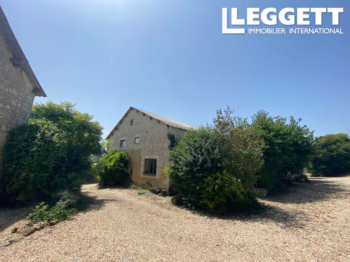 Image No.6-11 Bed House for sale