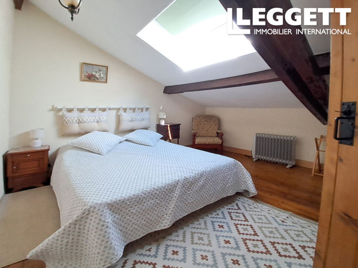 Image No.9-4 Bed House for sale