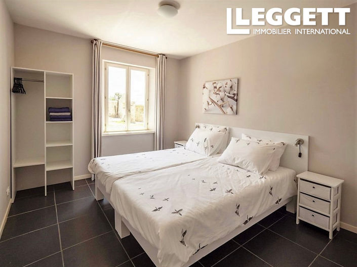 Image No.10-14 Bed House for sale