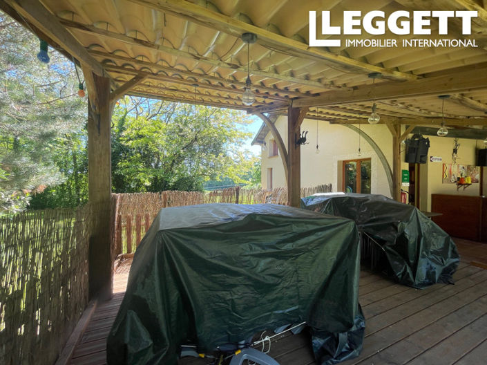 Image No.9-4 Bed Commercial for sale