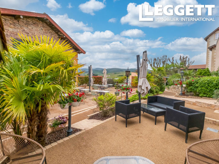 Image No.1-Commercial de 11 chambres à vendre à Rhône