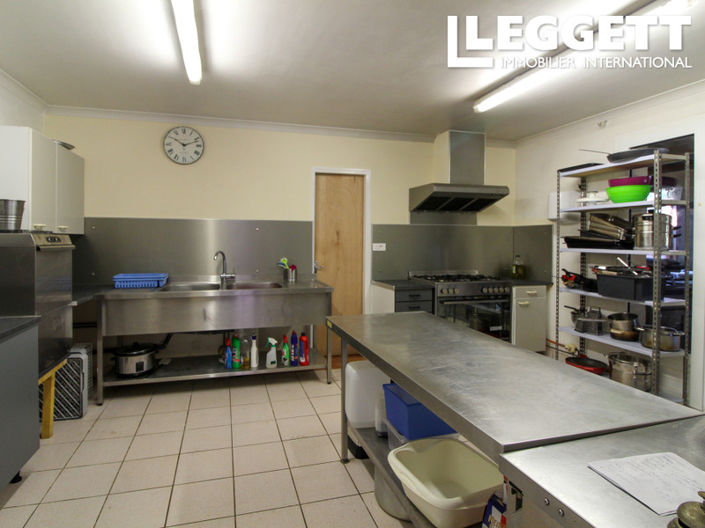 Image No.6-Commercial de 2 chambres à vendre à Airvault