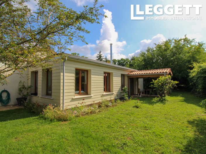 Image No.7-Commercial de 2 chambres à vendre à Airvault