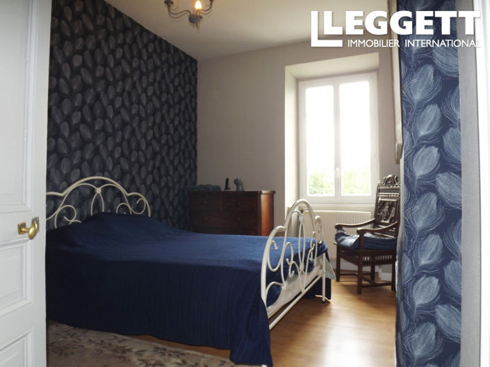 Image No.7-4 Bed House for sale