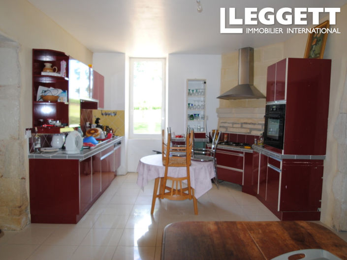 Image No.10-Commercial de 7 chambres à vendre à Doulezon