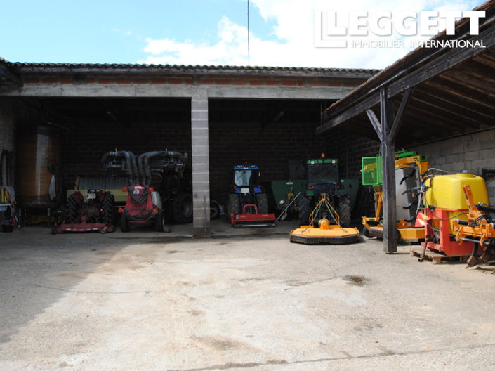 Image No.6-Commercial de 7 chambres à vendre à Doulezon