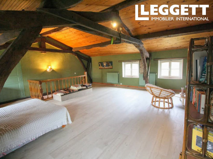 Image No.9-5 Bed House for sale