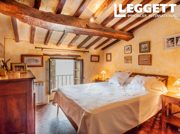 Image No.7-6 Bed House for sale