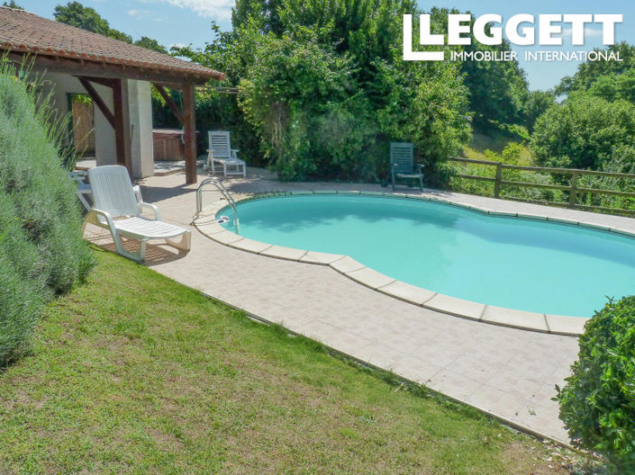 Image No.2-4 Bed House for sale