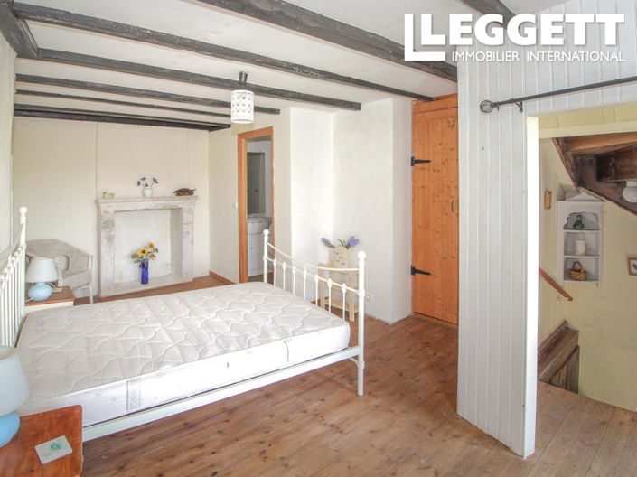 Image No.8-4 Bed House for sale