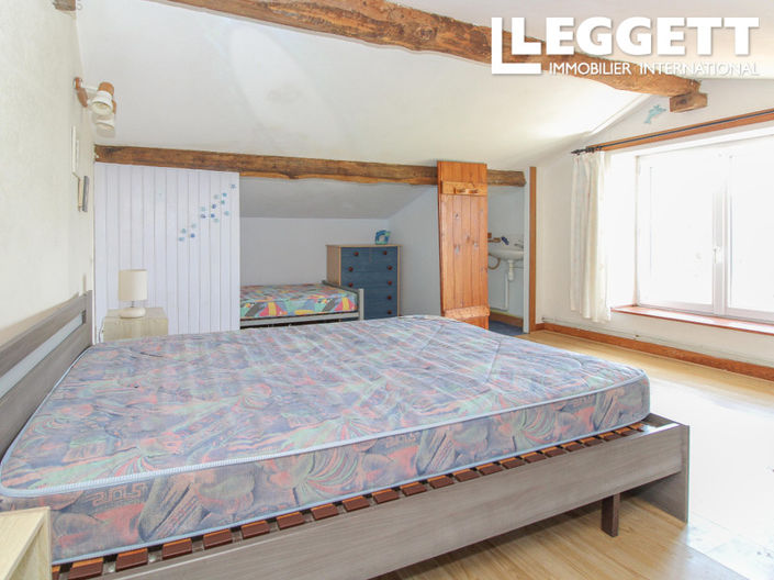 Image No.9-4 Bed House for sale