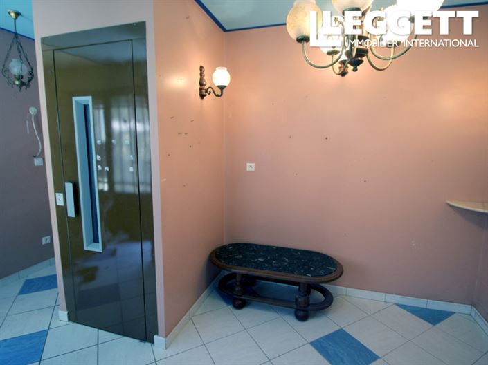 Image No.4-2 Bed House for sale