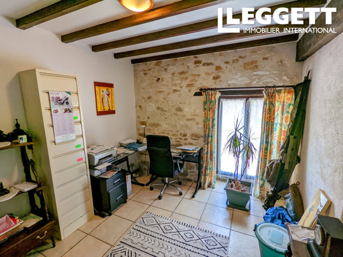 Image No.4-8 Bed House for sale