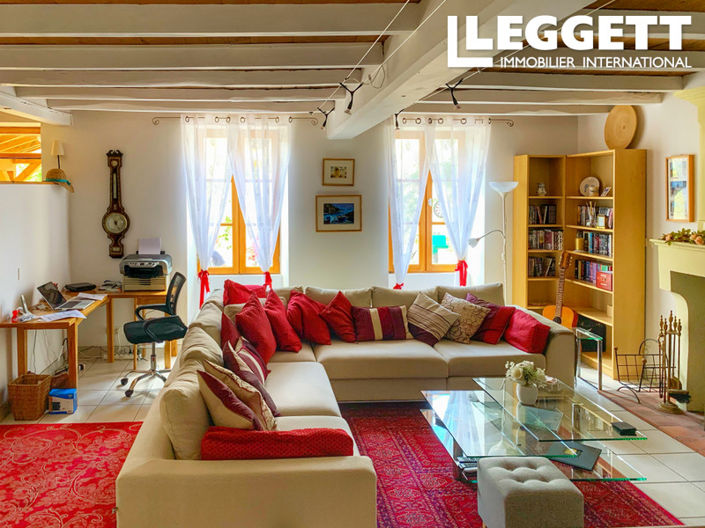 Image No.2-6 Bed House for sale