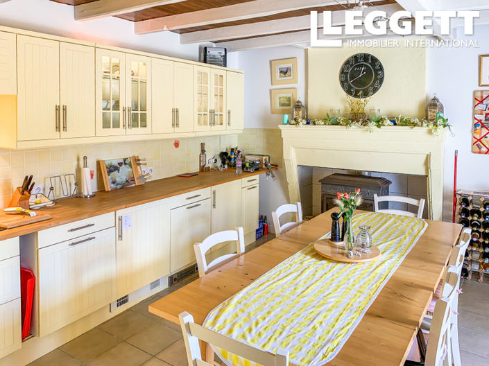 Image No.4-6 Bed House for sale