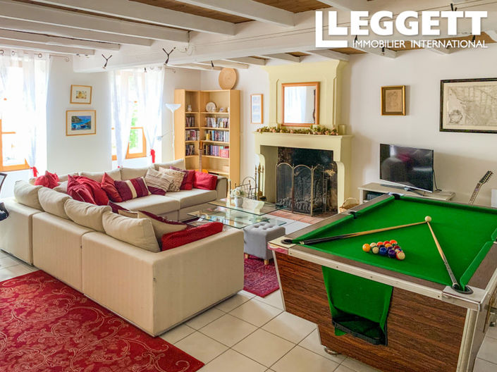 Image No.7-6 Bed House for sale