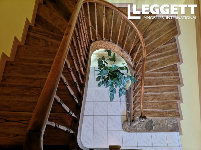 Image No.10-4 Bed House for sale