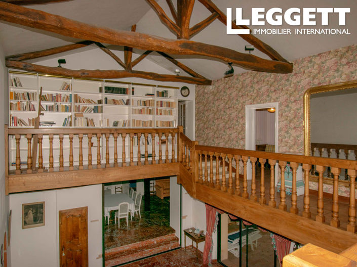 Image No.10-6 Bed House for sale