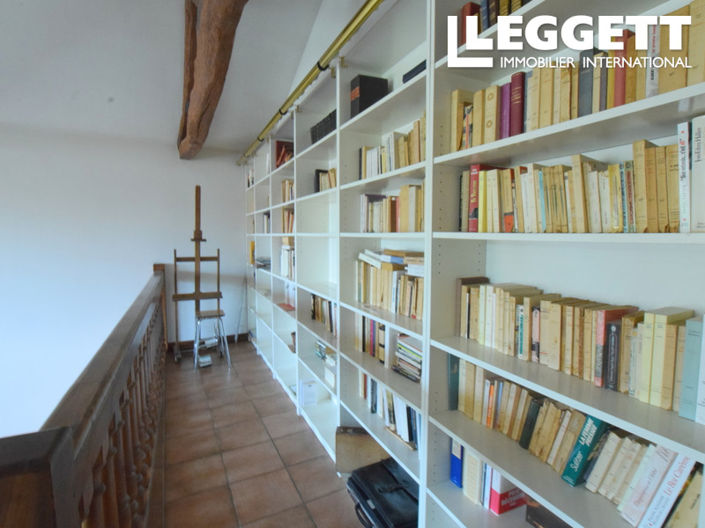 Image No.7-6 Bed House for sale