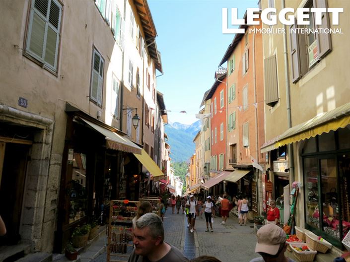 Image No.6-4 Bed Apartment for sale