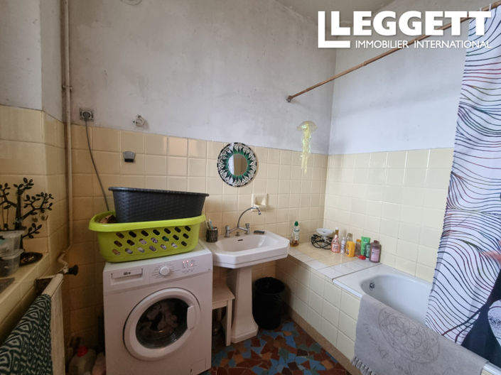 Image No.8-4 Bed House for sale