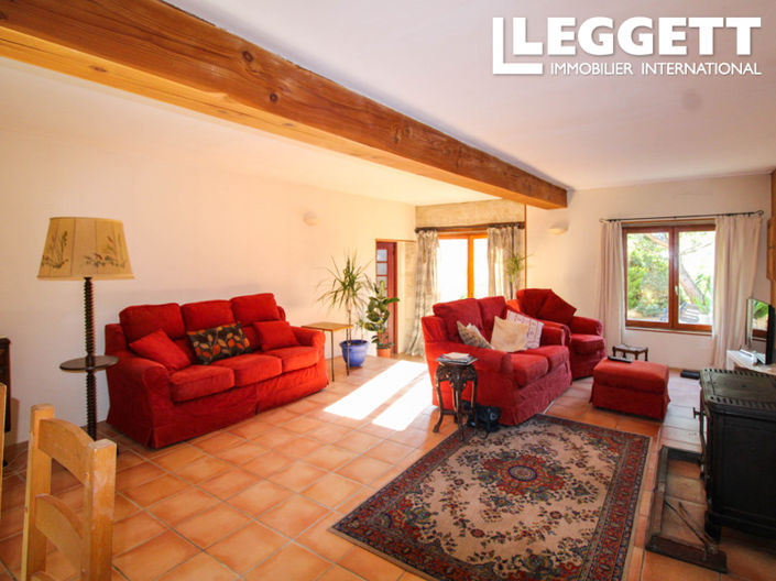 Image No.2-4 Bed House for sale