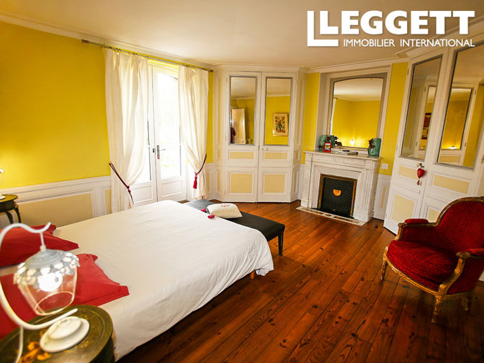 Image No.10-7 Bed House for sale