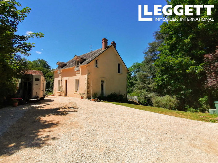 Image No.8-6 Bed House for sale