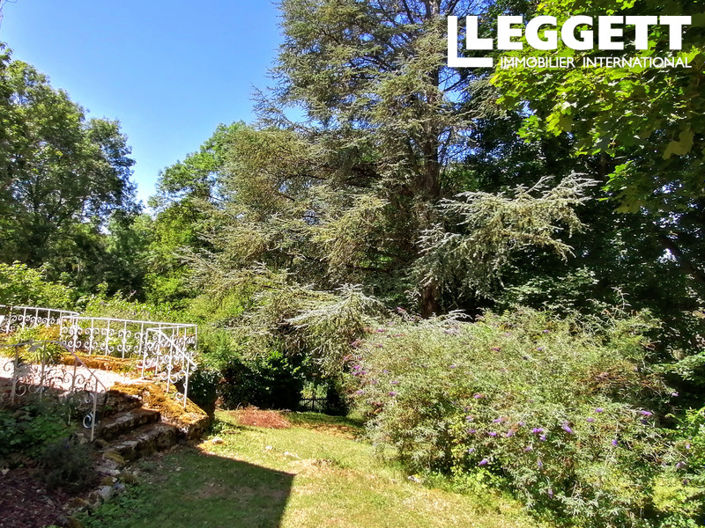 Image No.9-6 Bed House for sale