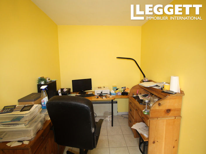 Image No.10-5 Bed House for sale