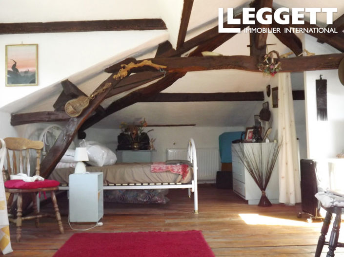 Image No.6-3 Bed House for sale