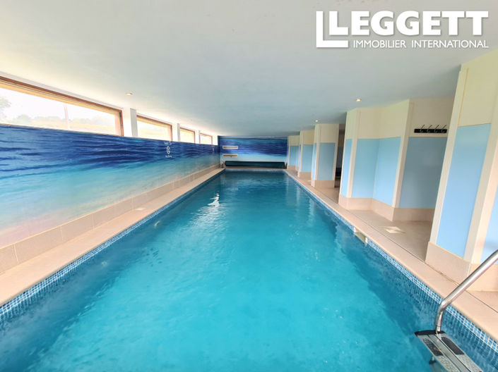 Image No.8-12 Bed House for sale