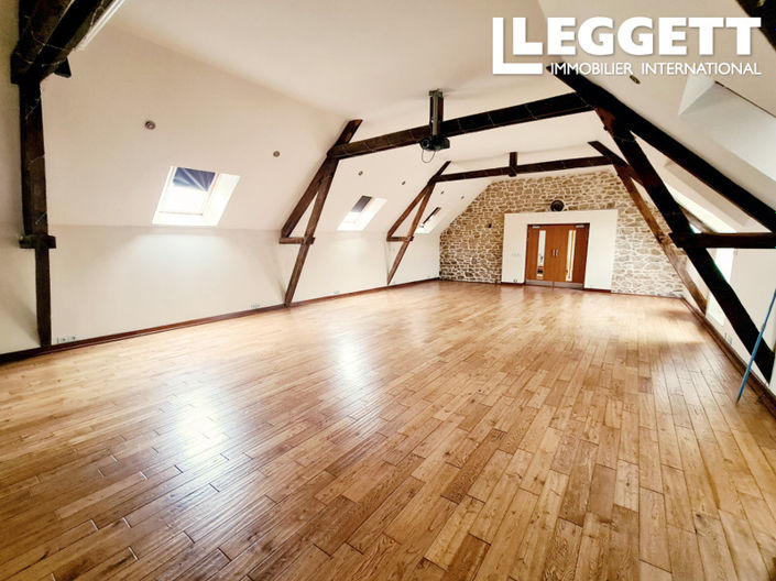 Image No.9-12 Bed House for sale