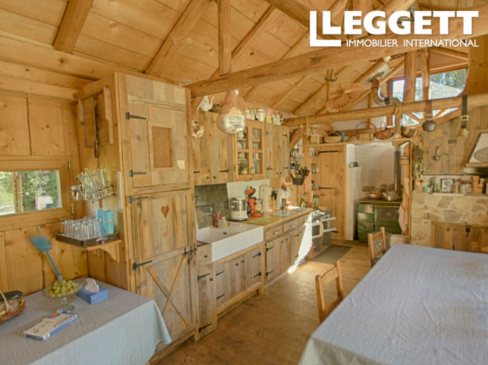 Image No.6-5 Bed House for sale