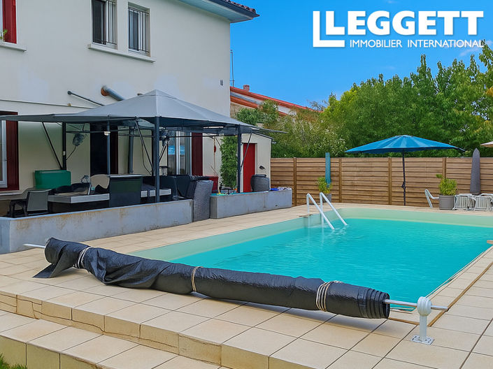 Image No.10-3 Bed House for sale