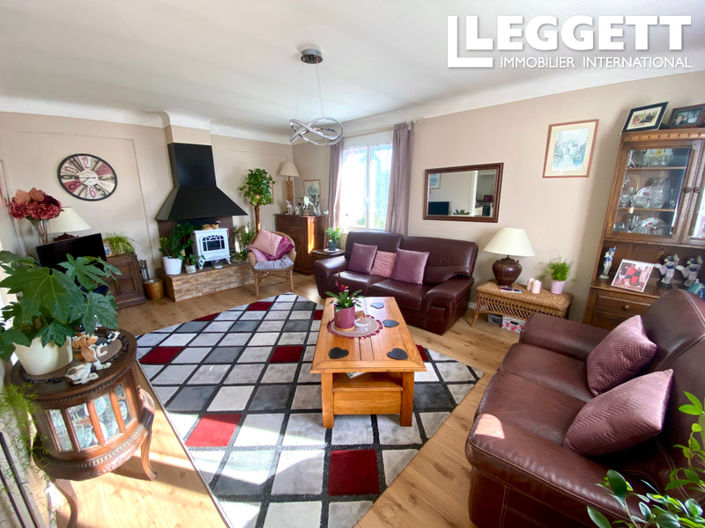 Image No.3-3 Bed House for sale