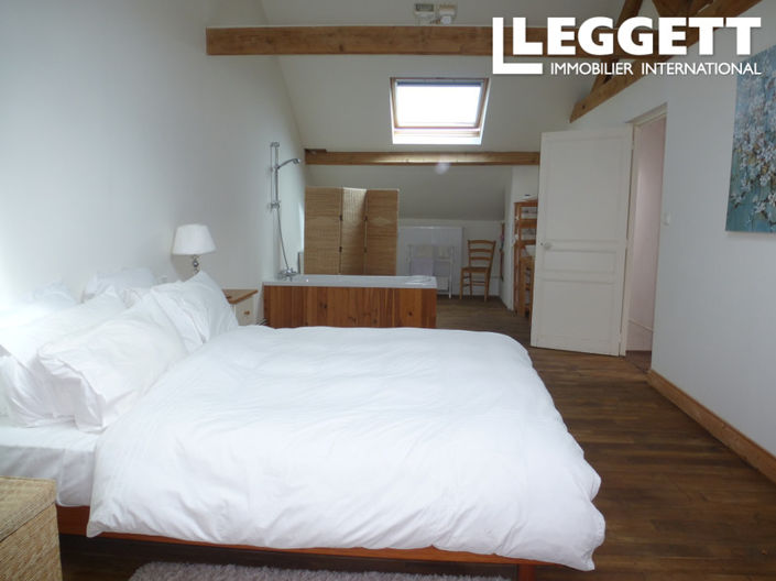 Image No.7-3 Bed House for sale