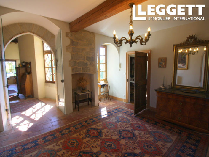 Image No.7-9 Bed Chateaux for sale