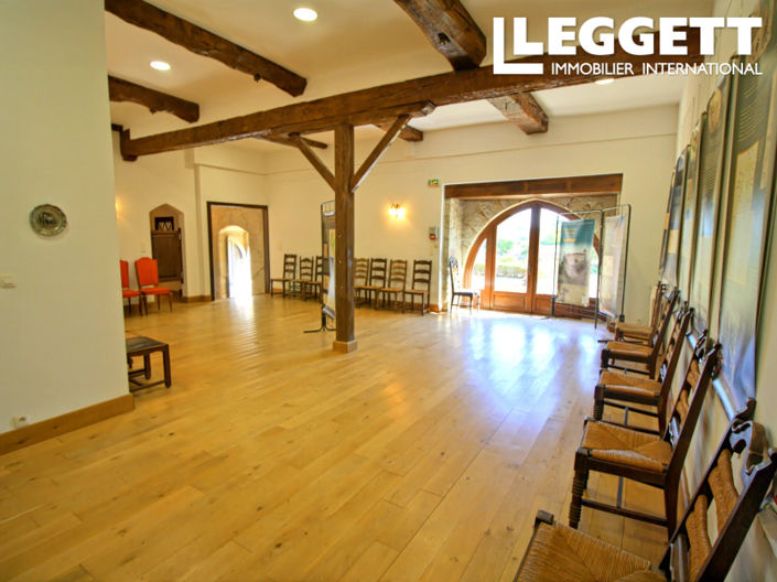 Image No.9-9 Bed Chateaux for sale
