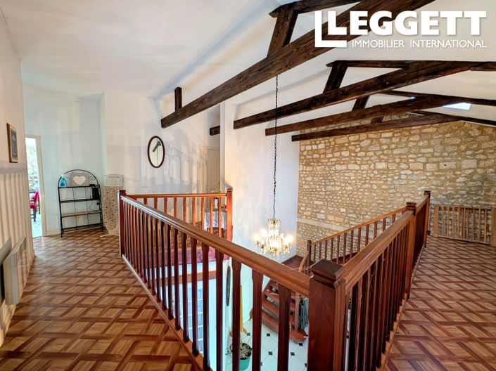 Image No.8-6 Bed House for sale