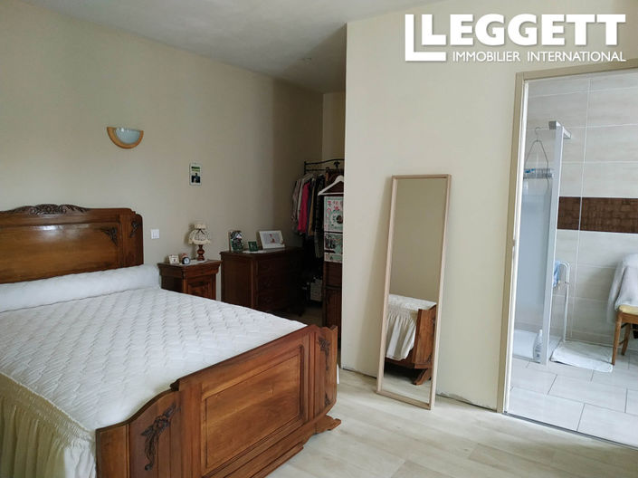 Image No.9-4 Bed House for sale