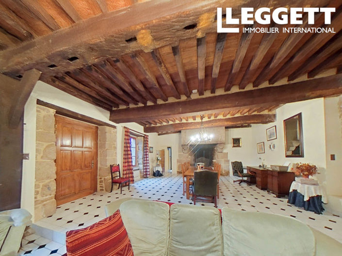 Image No.5-8 Bed House for sale