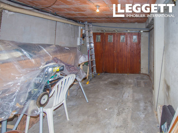 Image No.10-2 Bed House for sale