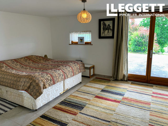 Image No.5-Maison de 5 chambres à vendre à Aubeterre-sur-Dronne