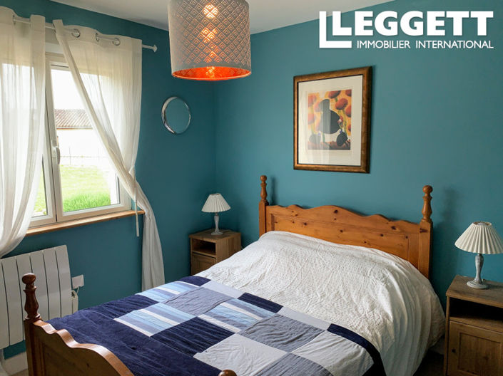 Image No.6-Maison de 5 chambres à vendre à Aubeterre-sur-Dronne