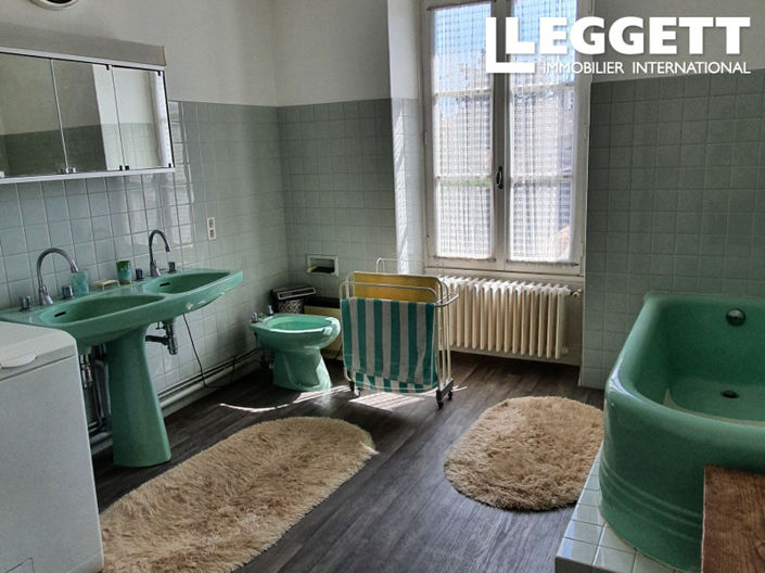 Image No.10-5 Bed House for sale