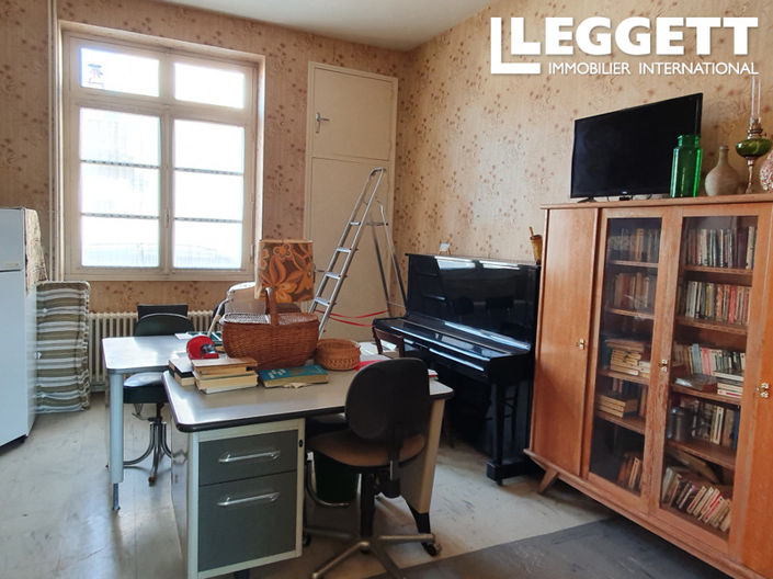 Image No.7-5 Bed House for sale