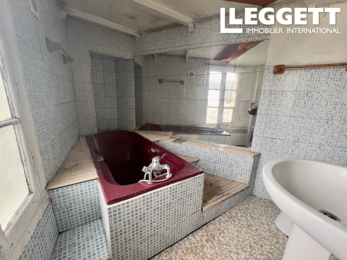 Image No.10-4 Bed House for sale