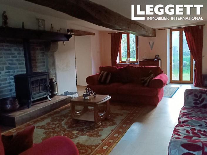 Image No.8-2 Bed House for sale