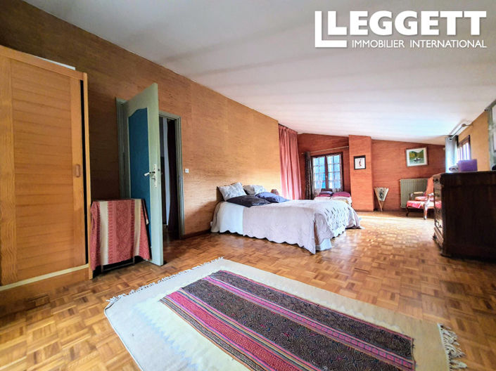 Image No.5-4 Bed House for sale